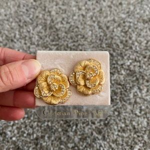 Beautiful vintage Christian Dior rose earrings